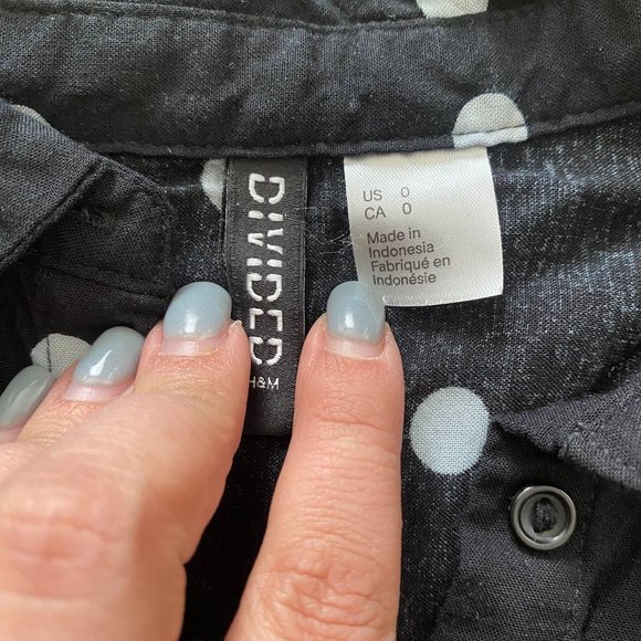 H&M Black Polka Dot Button Down Shirt - Picture 5 of 9